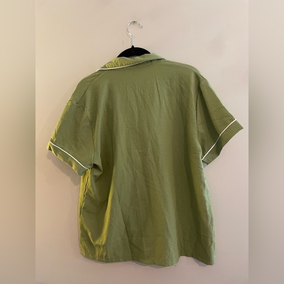 Green Short Sleeve and Shorts Pajama Set Pj with Heart Embroidery - Picture 4 of 7